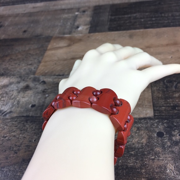 Red Jasper Stone Stretch Bracelet - Picture 9 of 12